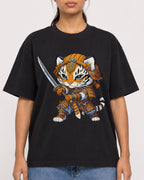 Mockup Boxy Heavyweight Tee Black female close-up 16