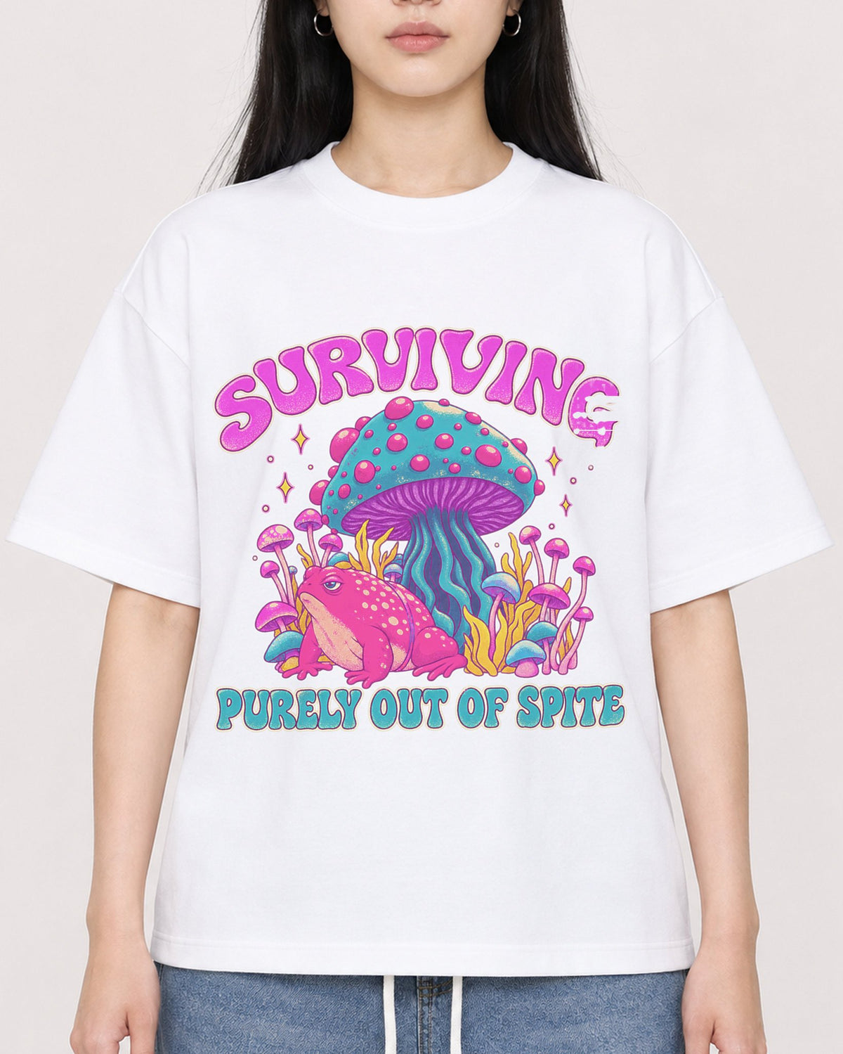 Mockup Boxy Heavyweight Tee White female close-up 01