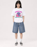 Mockup Boxy Heavyweight Tee White female full-body 01