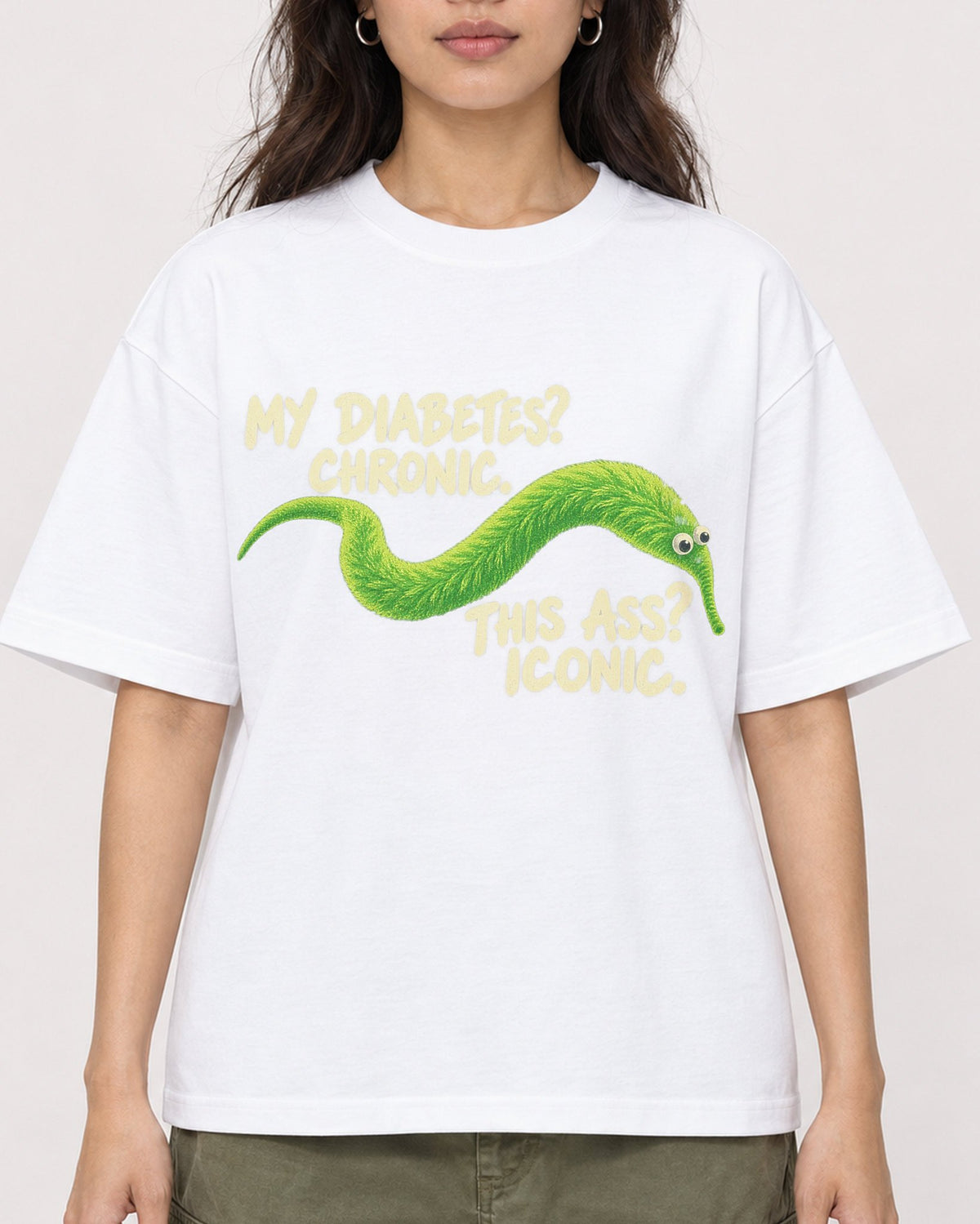 Mockup Boxy Heavyweight Tee White female close-up 02