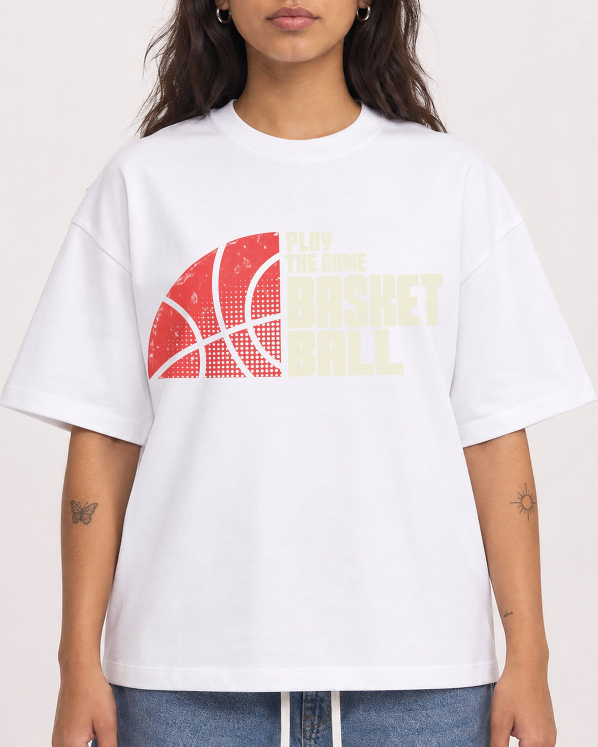 Mockup Boxy Heavyweight Tee White female close-up 06