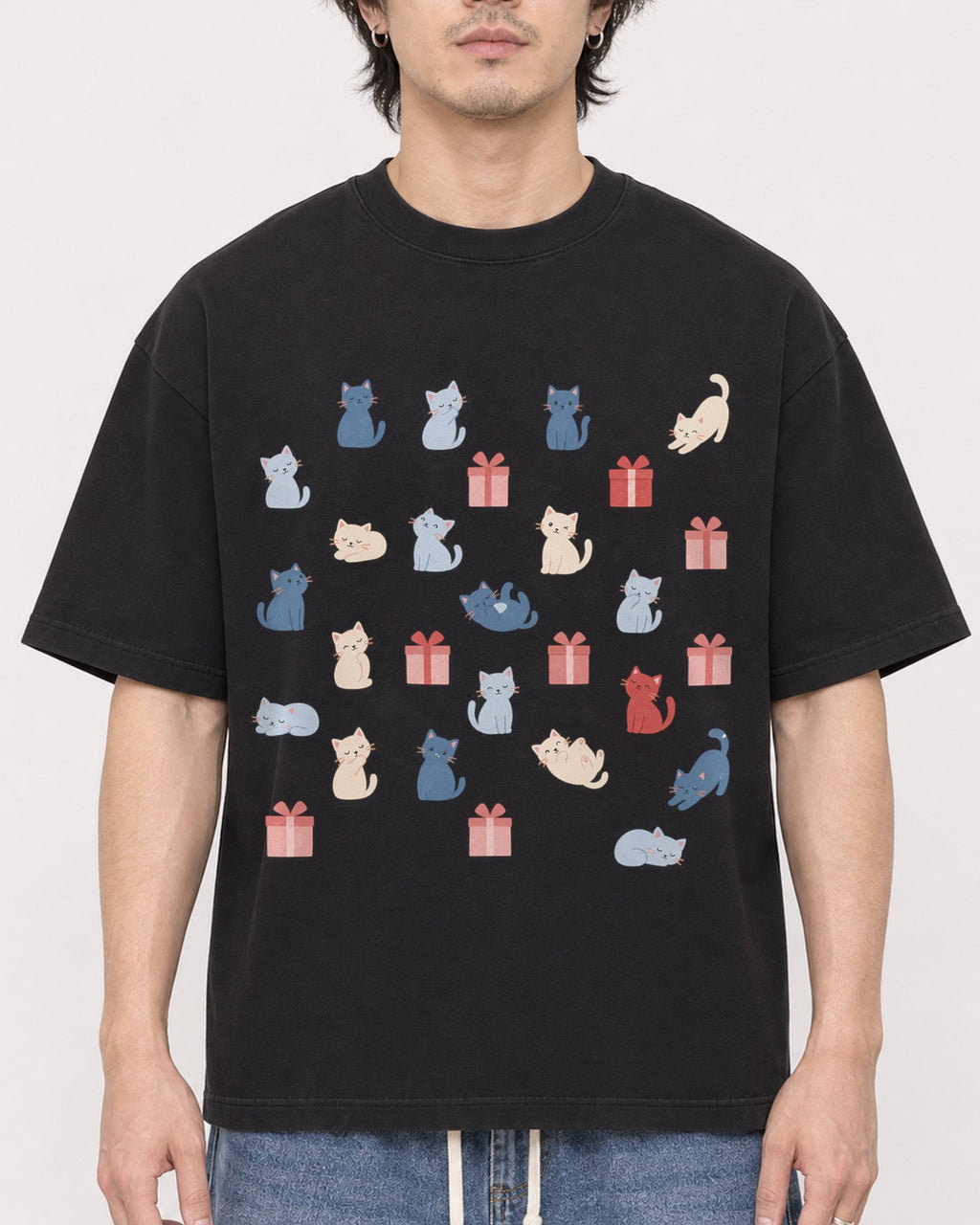 Mockup Boxy Heavyweight Tee Black male close-up 03