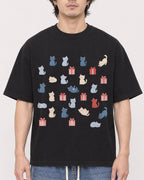 Mockup Boxy Heavyweight Tee Black male close-up 03
