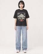 Mockup Boxy Heavyweight Tee Black female full-body 11