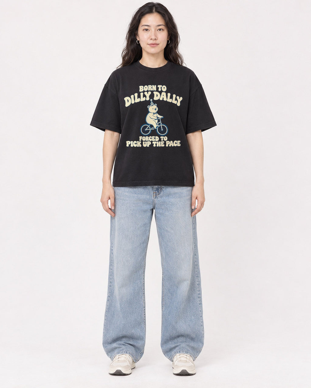 Mockup Boxy Heavyweight Tee Black female full-body 03
