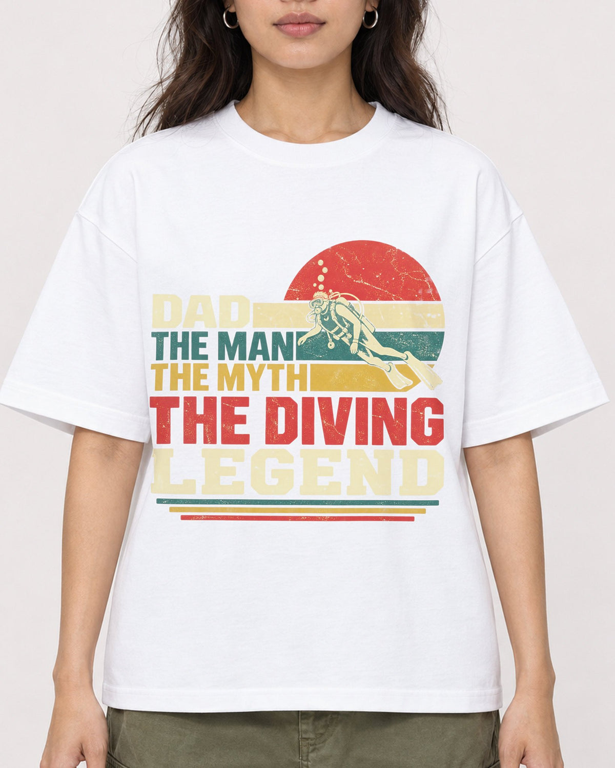 Mockup Boxy Heavyweight Tee White female close-up 02