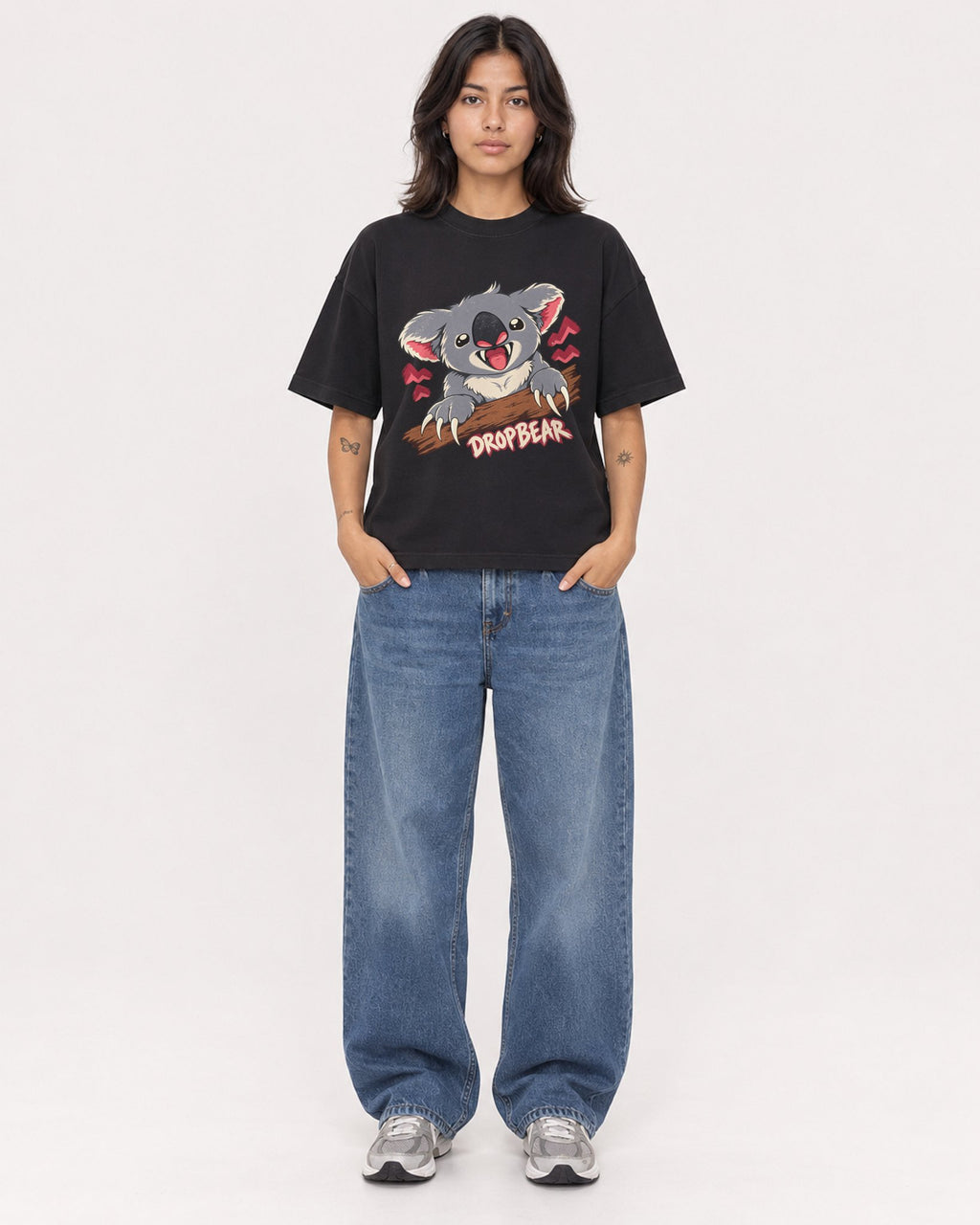 Mockup Boxy Heavyweight Tee Black female full-body 36