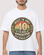 Mockup Boxy Heavyweight Tee White male close-up 02