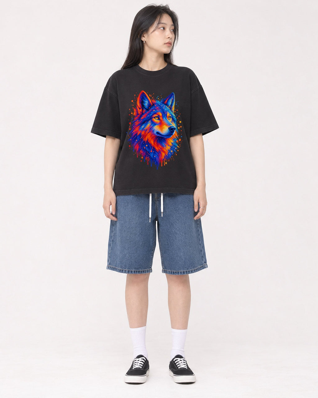 Mockup Boxy Heavyweight Tee Black female full-body 01