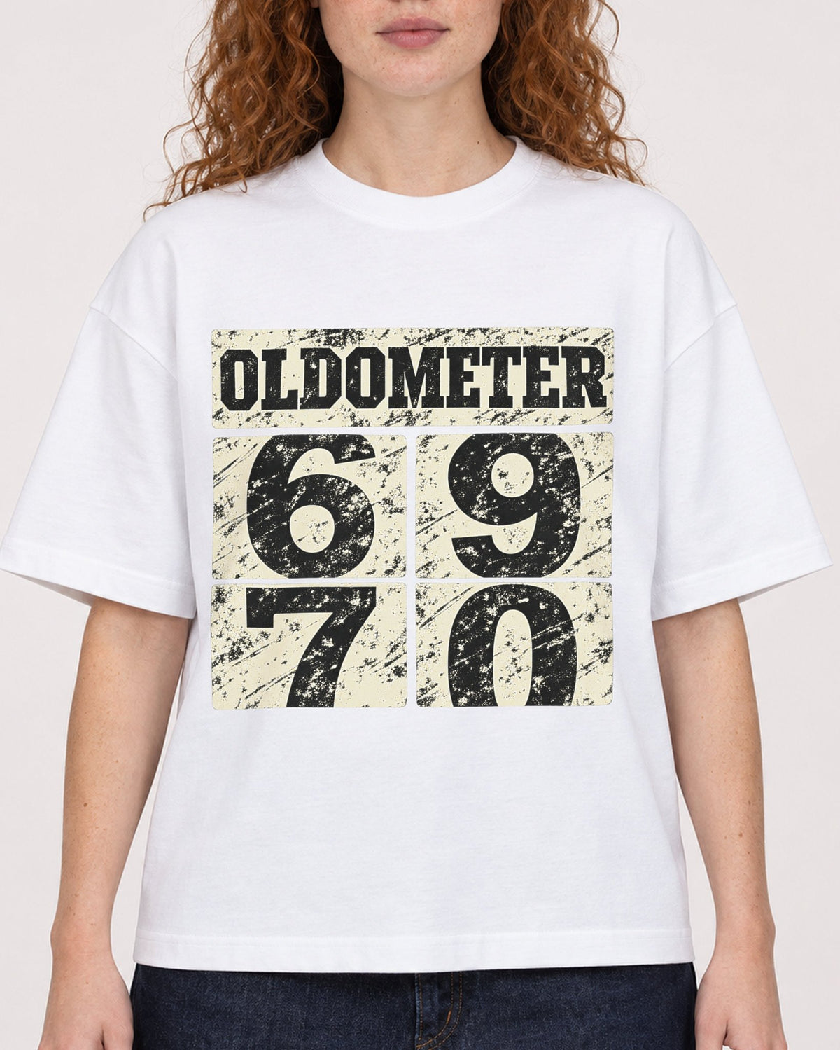 Mockup Boxy Heavyweight Tee White female close-up 09