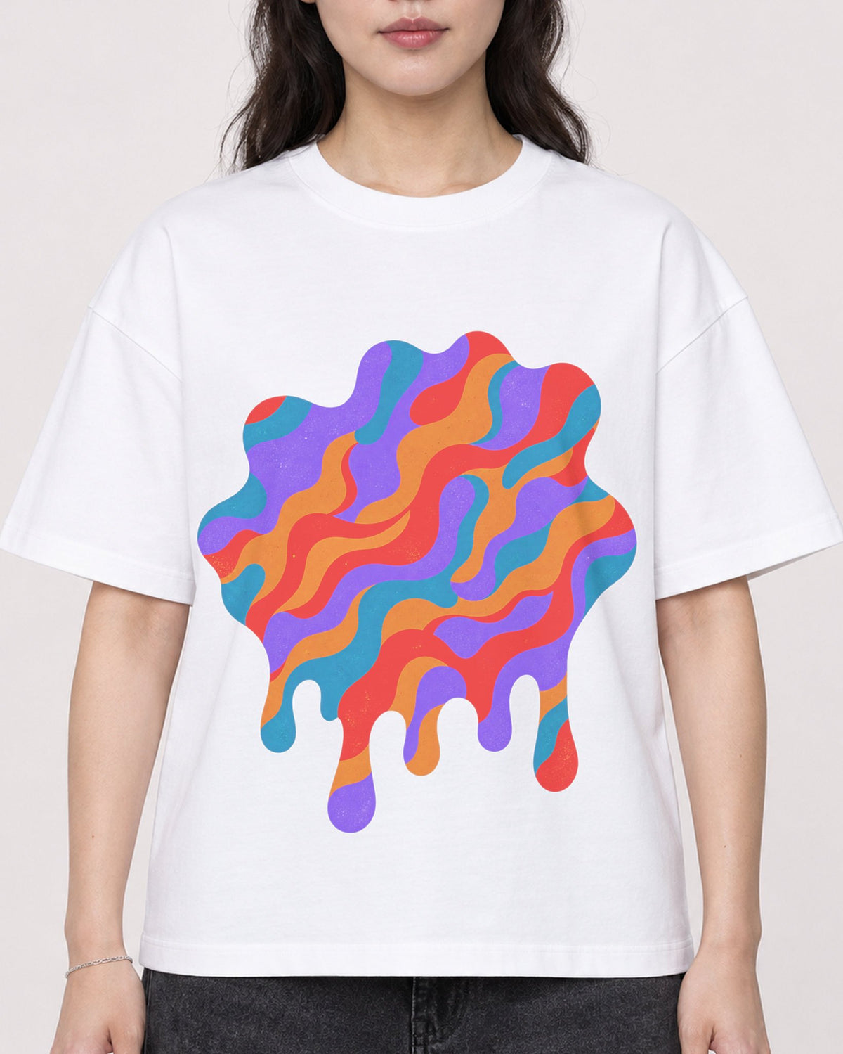Mockup Boxy Heavyweight Tee White female close-up 03