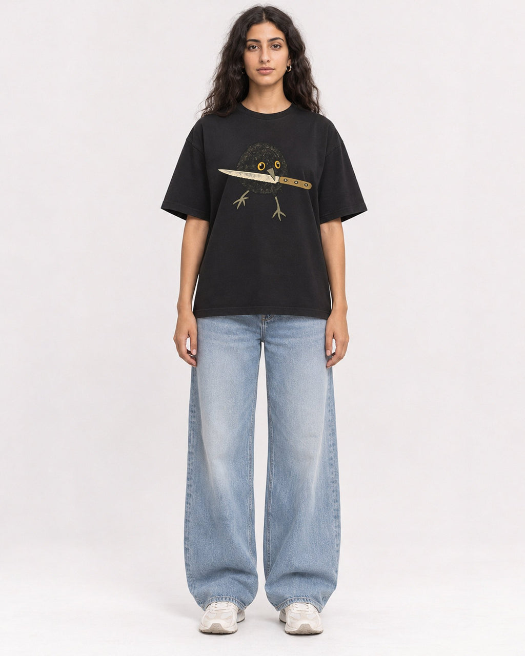 Mockup Boxy Heavyweight Tee Black female full-body 07