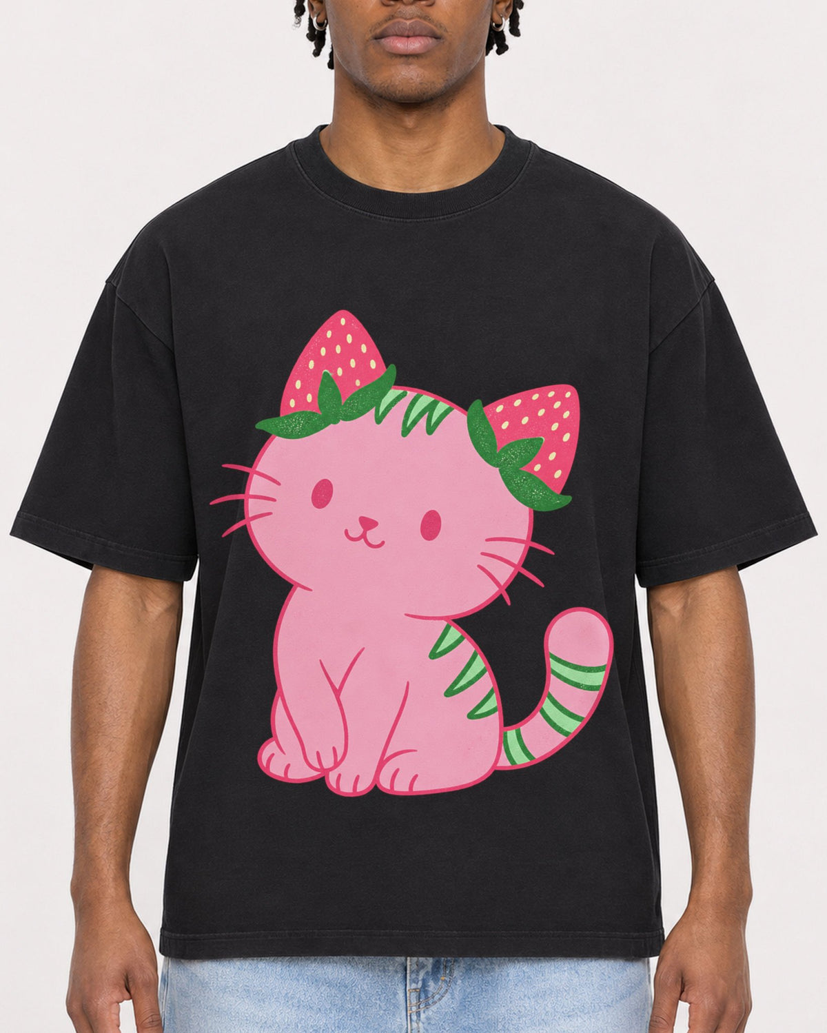 Mockup Boxy Heavyweight Tee Black male close-up 05