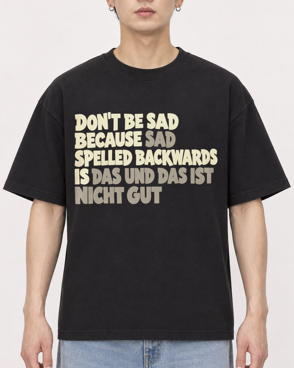 Mockup Boxy Heavyweight Tee Black male close-up 01