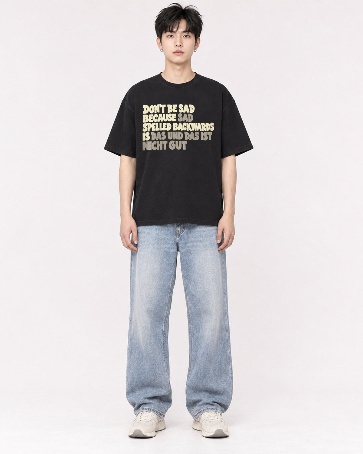 Mockup Boxy Heavyweight Tee Black male full-body 01