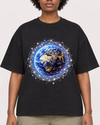 Mockup Boxy Heavyweight Tee Black female close-up 14