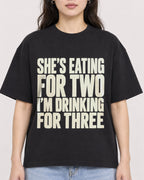 Mockup Boxy Heavyweight Tee Black female close-up 03
