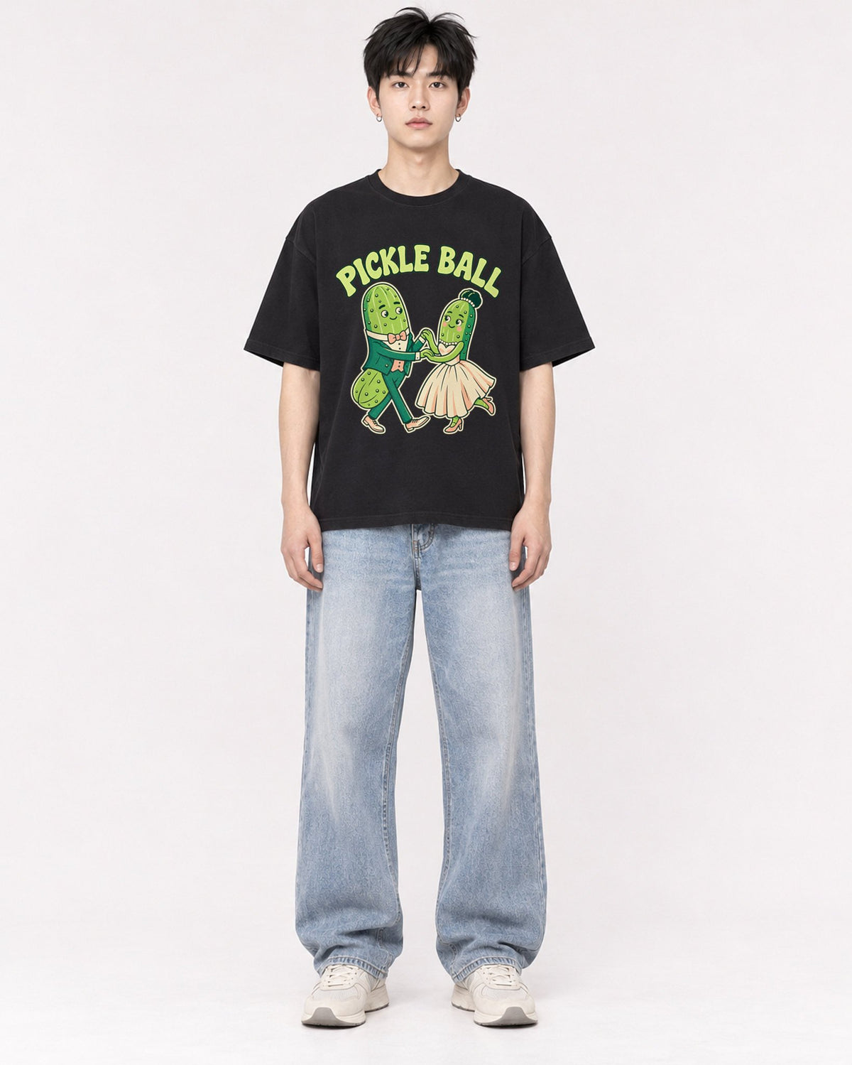 Mockup Boxy Heavyweight Tee Black male full-body 01