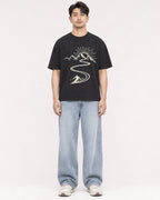 Mockup Boxy Heavyweight Tee Black male full-body 13