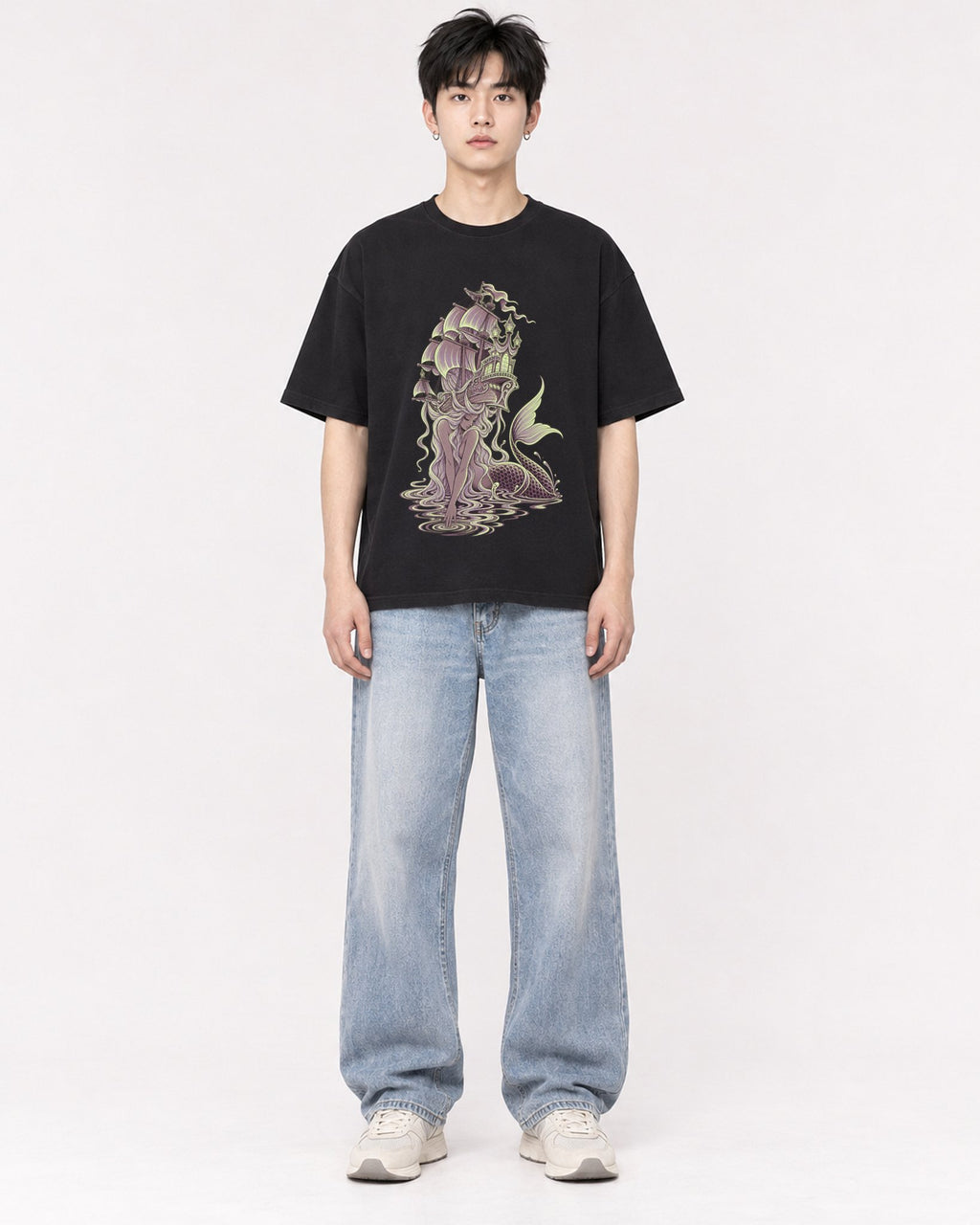 Mockup Boxy Heavyweight Tee Black male full-body 01