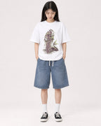 Mockup Boxy Heavyweight Tee White female full-body 01