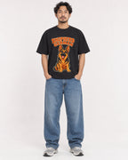 Mockup Boxy Heavyweight Tee Black male full-body 02