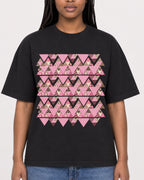 Mockup Boxy Heavyweight Tee Black female close-up 04
