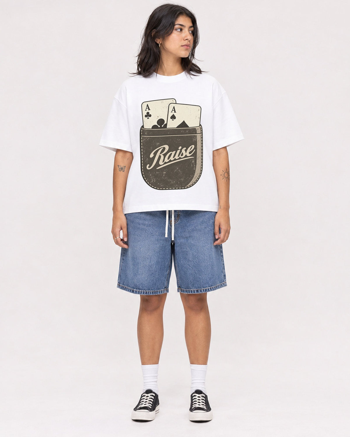 Mockup Boxy Heavyweight Tee White female full-body 36