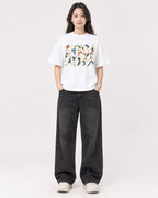 Mockup Boxy Heavyweight Tee White female full-body 03