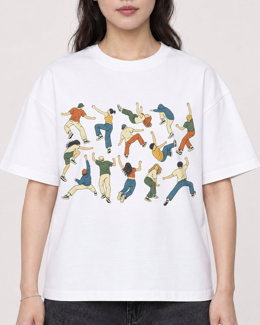 Mockup Boxy Heavyweight Tee White female close-up 03