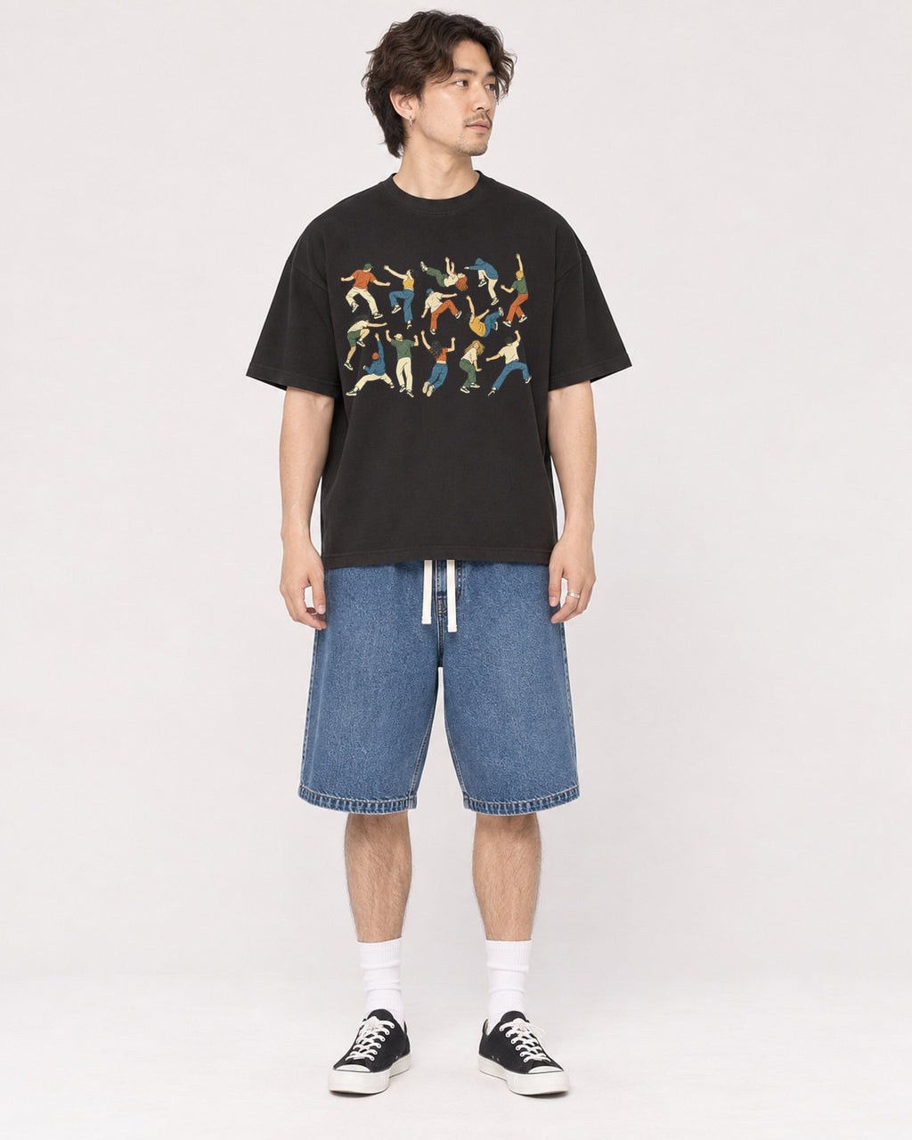 Mockup Boxy Heavyweight Tee Black male full-body 03
