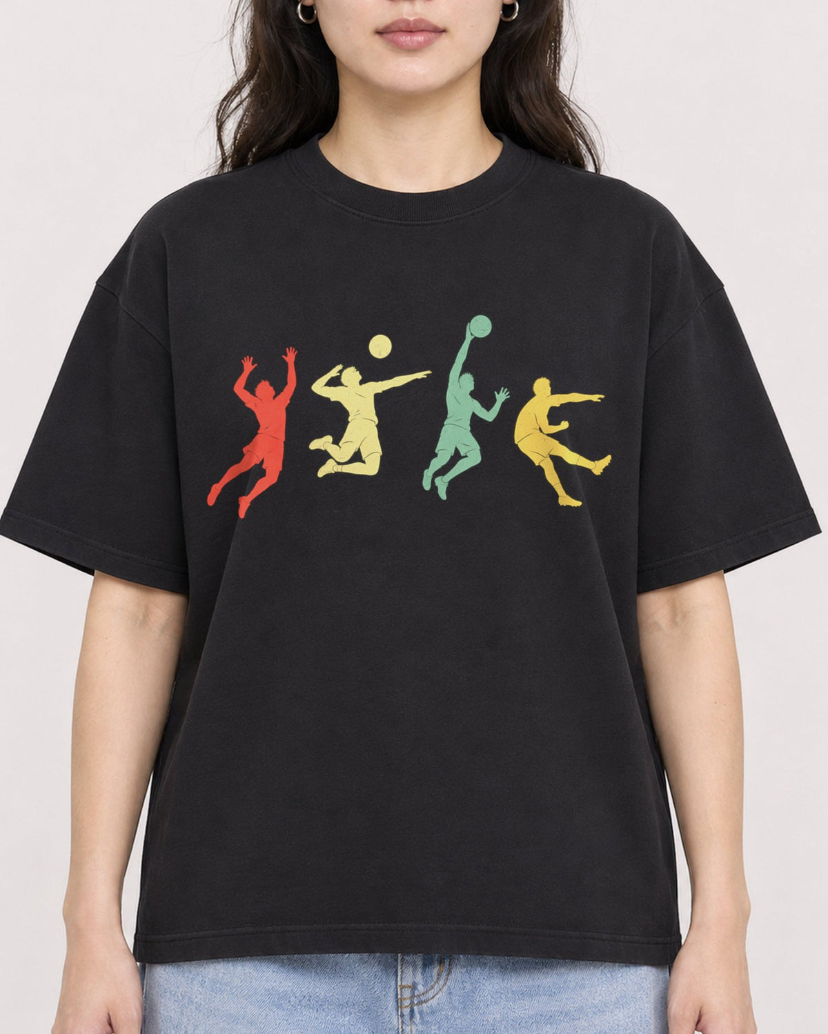 Mockup Boxy Heavyweight Tee Black female close-up 03