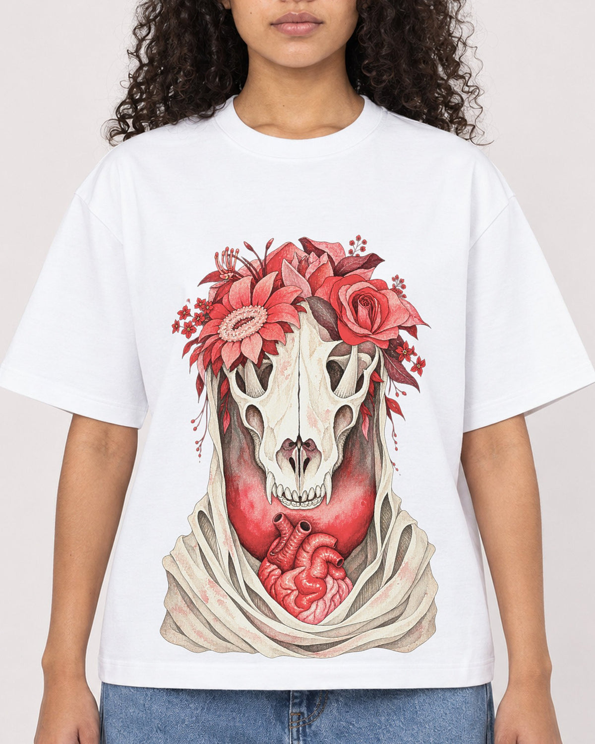 Mockup Boxy Heavyweight Tee White female close-up 10