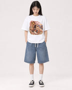 Mockup Boxy Heavyweight Tee White female full-body 01