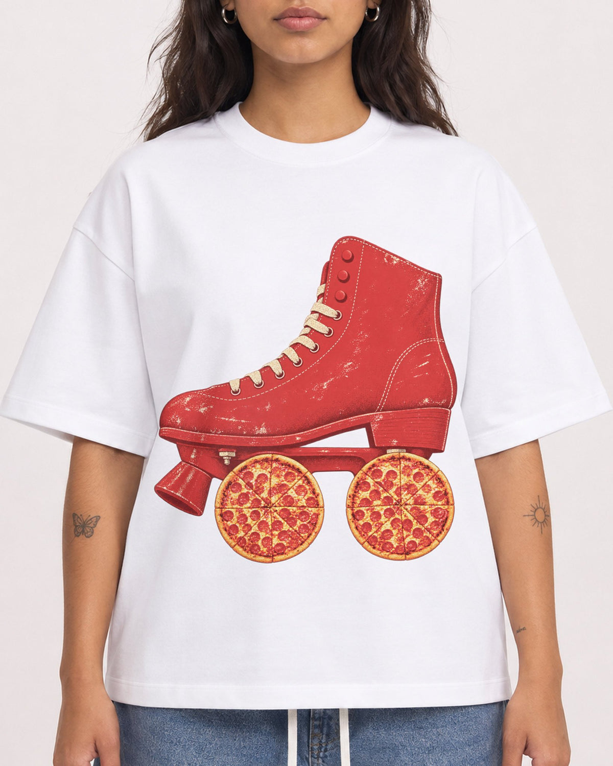 Mockup Boxy Heavyweight Tee White female close-up 06