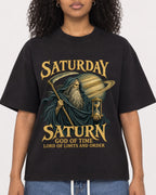 Mockup Boxy Heavyweight Tee Black female close-up 05