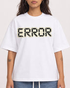 Mockup Boxy Heavyweight Tee White female close-up 06