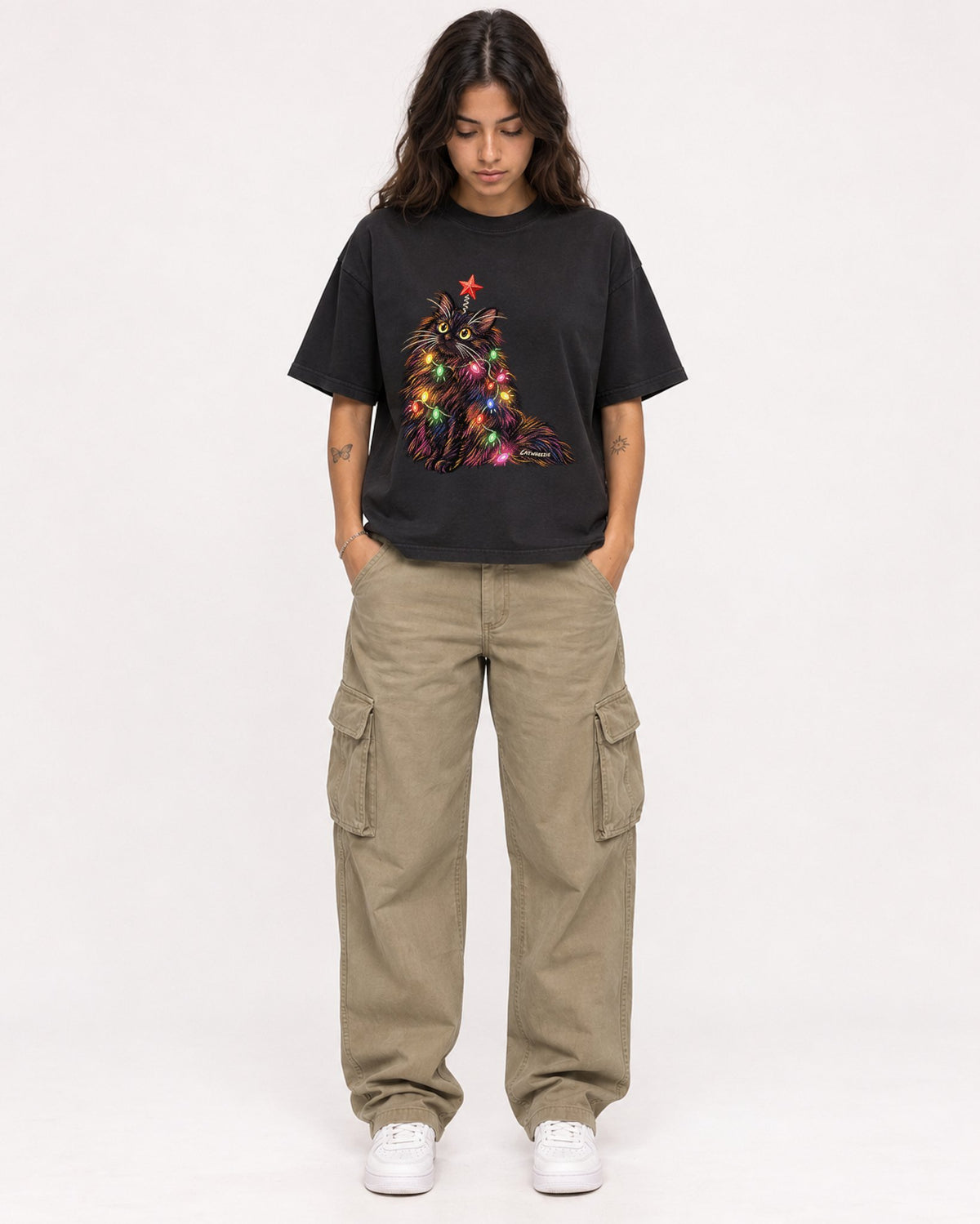 Mockup Boxy Heavyweight Tee Black female full-body 06