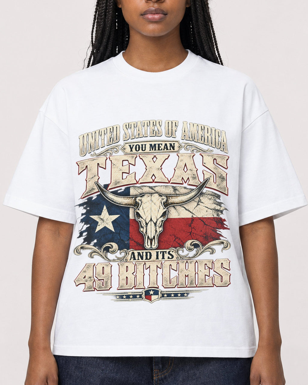 Mockup Boxy Heavyweight Tee White female close-up 04