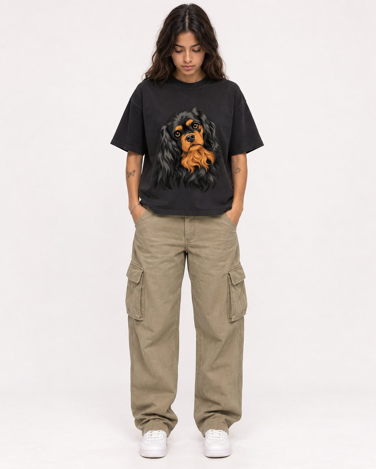 Mockup Boxy Heavyweight Tee Black female full-body 06