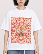 Mockup Boxy Heavyweight Tee White female close-up 11