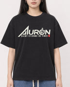Mockup Boxy Heavyweight Tee Black female close-up 01