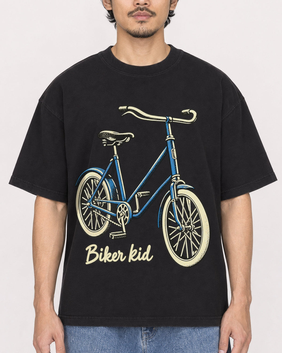Mockup Boxy Heavyweight Tee Black male close-up 02