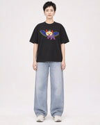 Mockup Boxy Heavyweight Tee Black female full-body 23