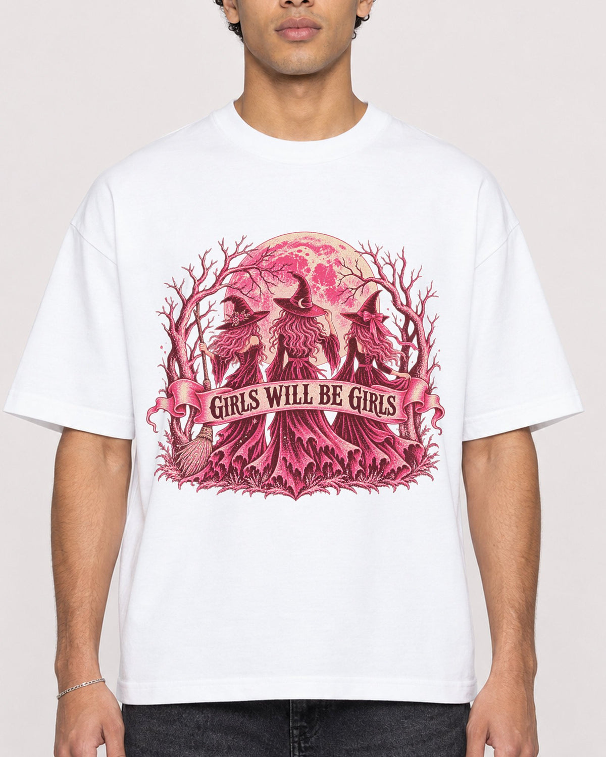 Mockup Boxy Heavyweight Tee White male close-up 10