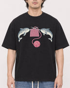 Mockup Boxy Heavyweight Tee Black male close-up 03