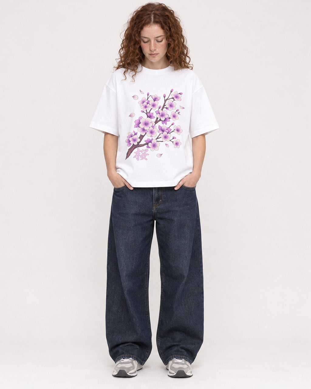 Mockup Boxy Heavyweight Tee White female full-body 09