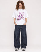 Mockup Boxy Heavyweight Tee White female full-body 09