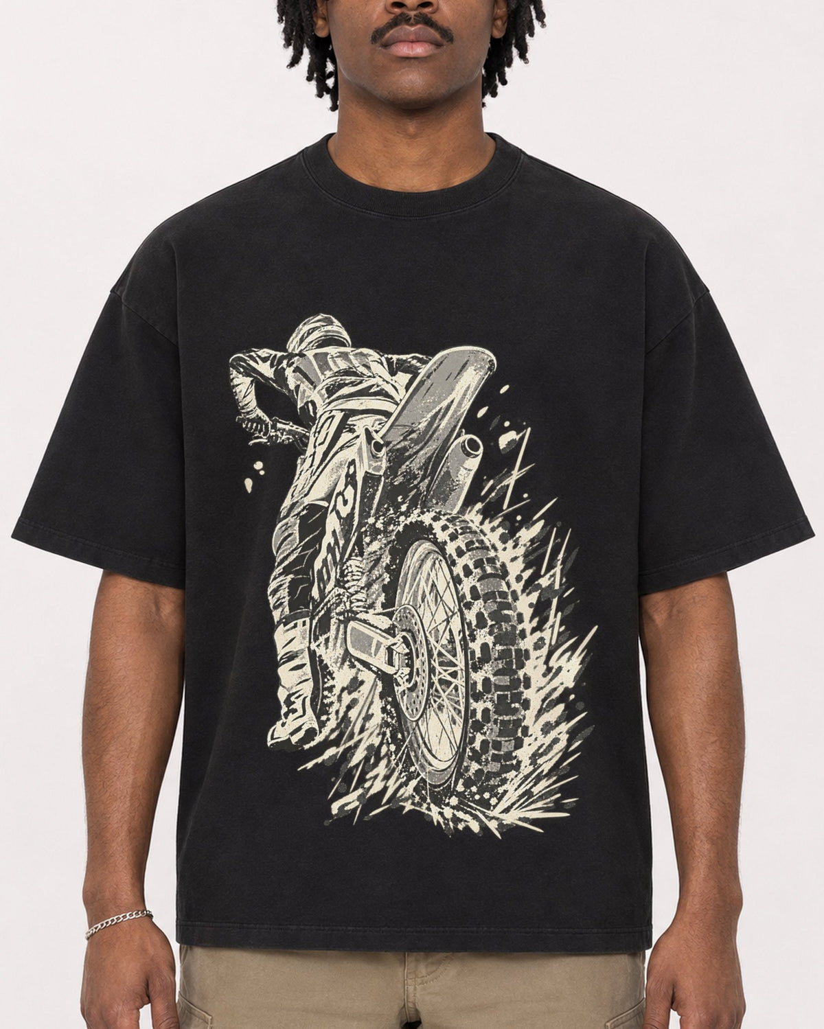 Mockup Boxy Heavyweight Tee Black male close-up 04