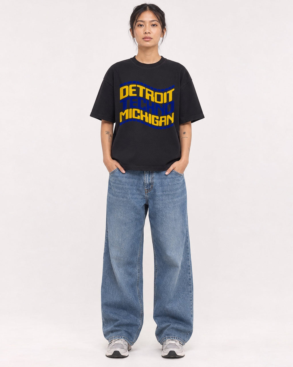 Mockup Boxy Heavyweight Tee Black female full-body 12